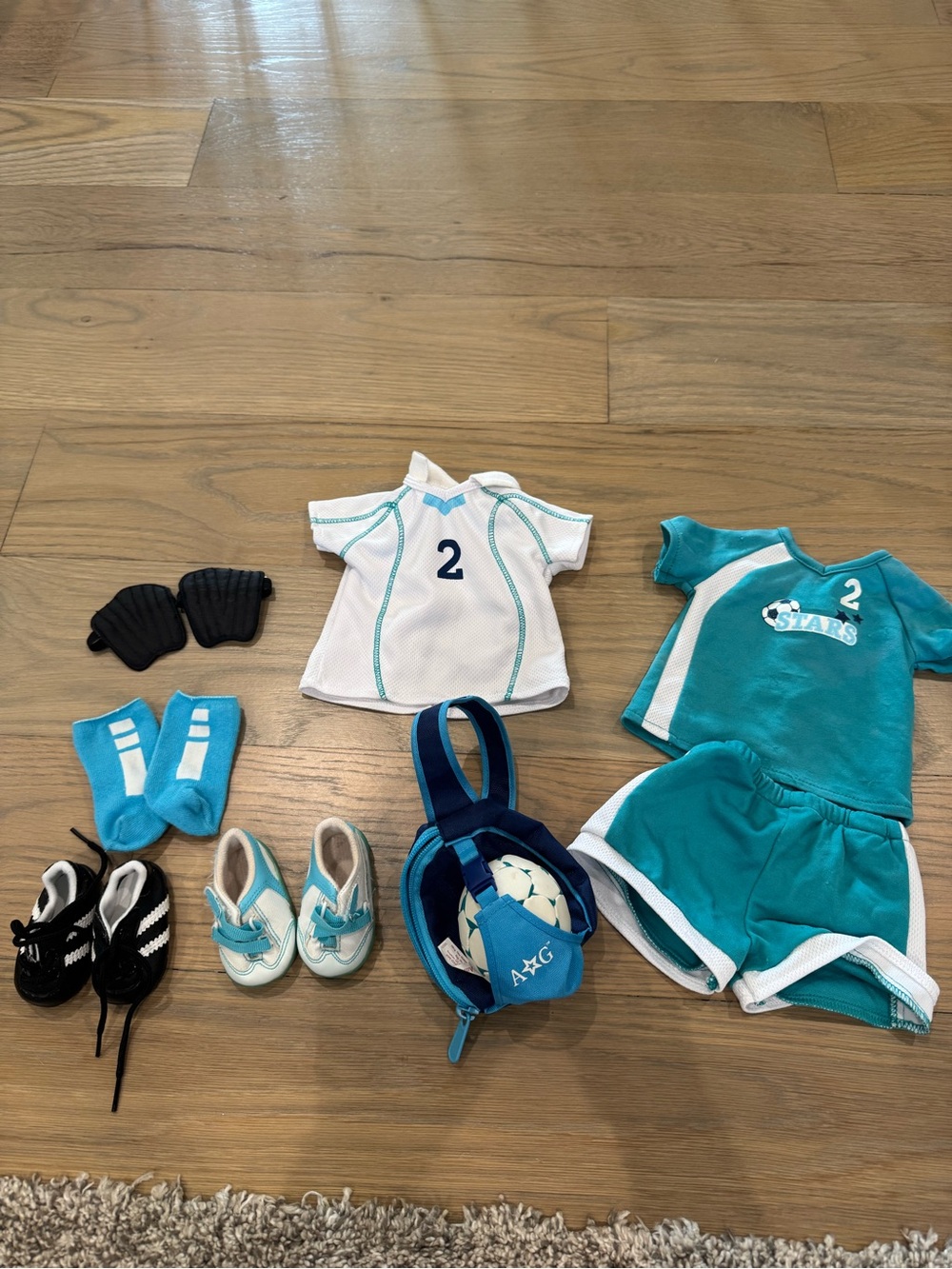 American Girl doll - soccer set Teal & White Doll Soccer Outfit Set